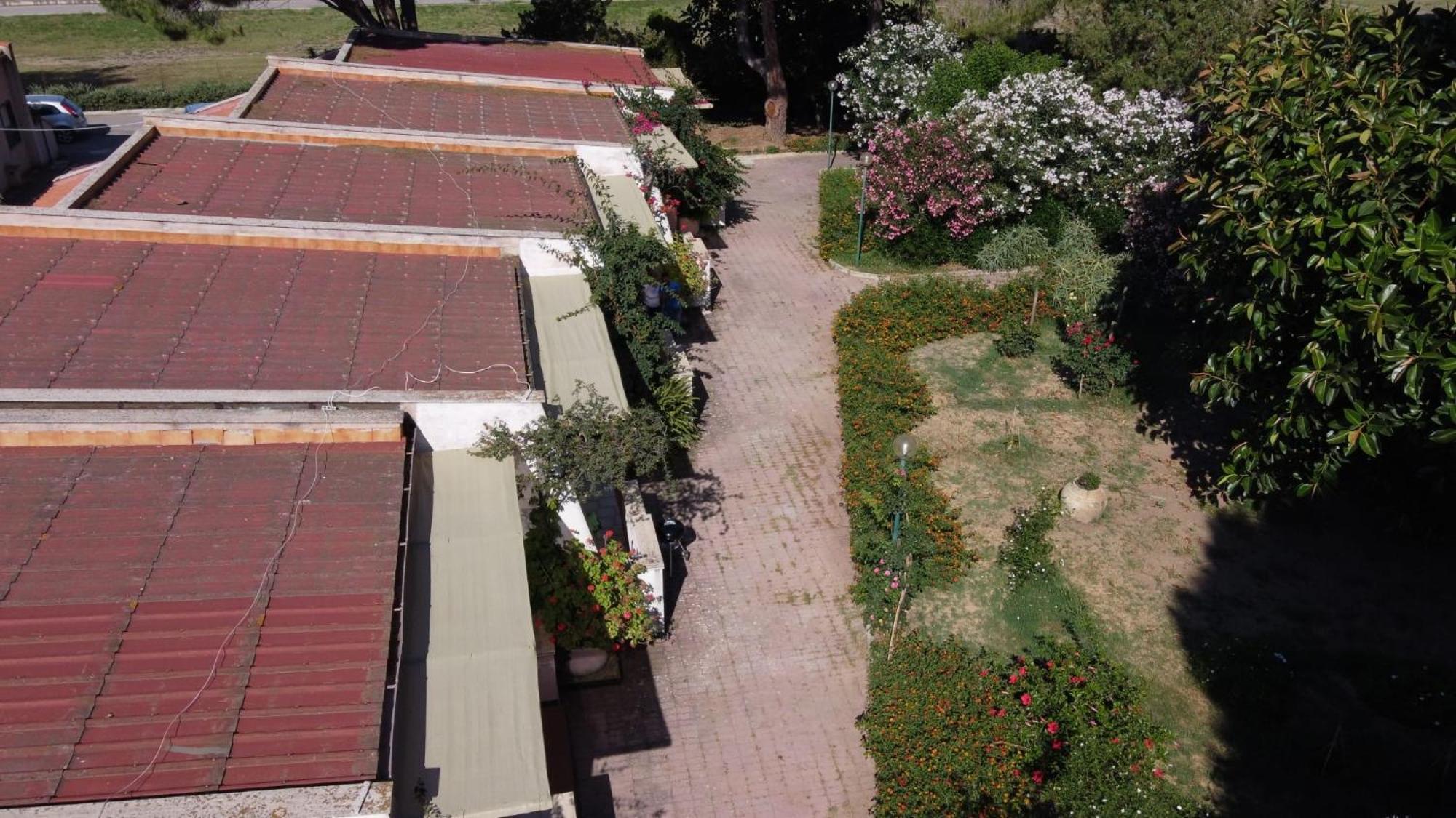 Villa Teti - Sicilia Кампофеличе-ди-Роччелла Номер фото